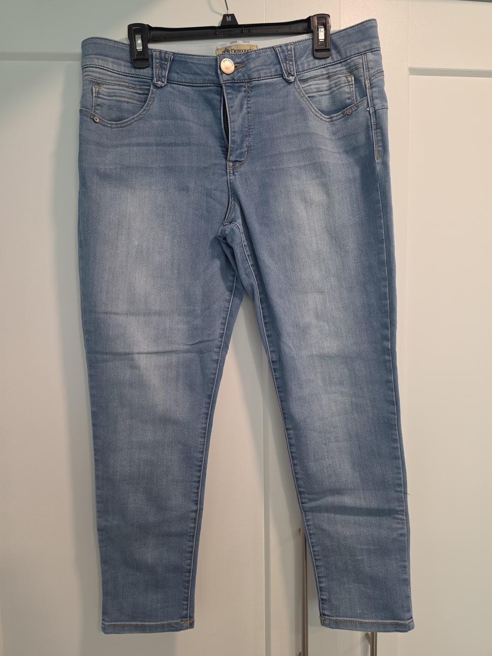 Democracy Light Blue Cropped Ankle Jeans Size 14